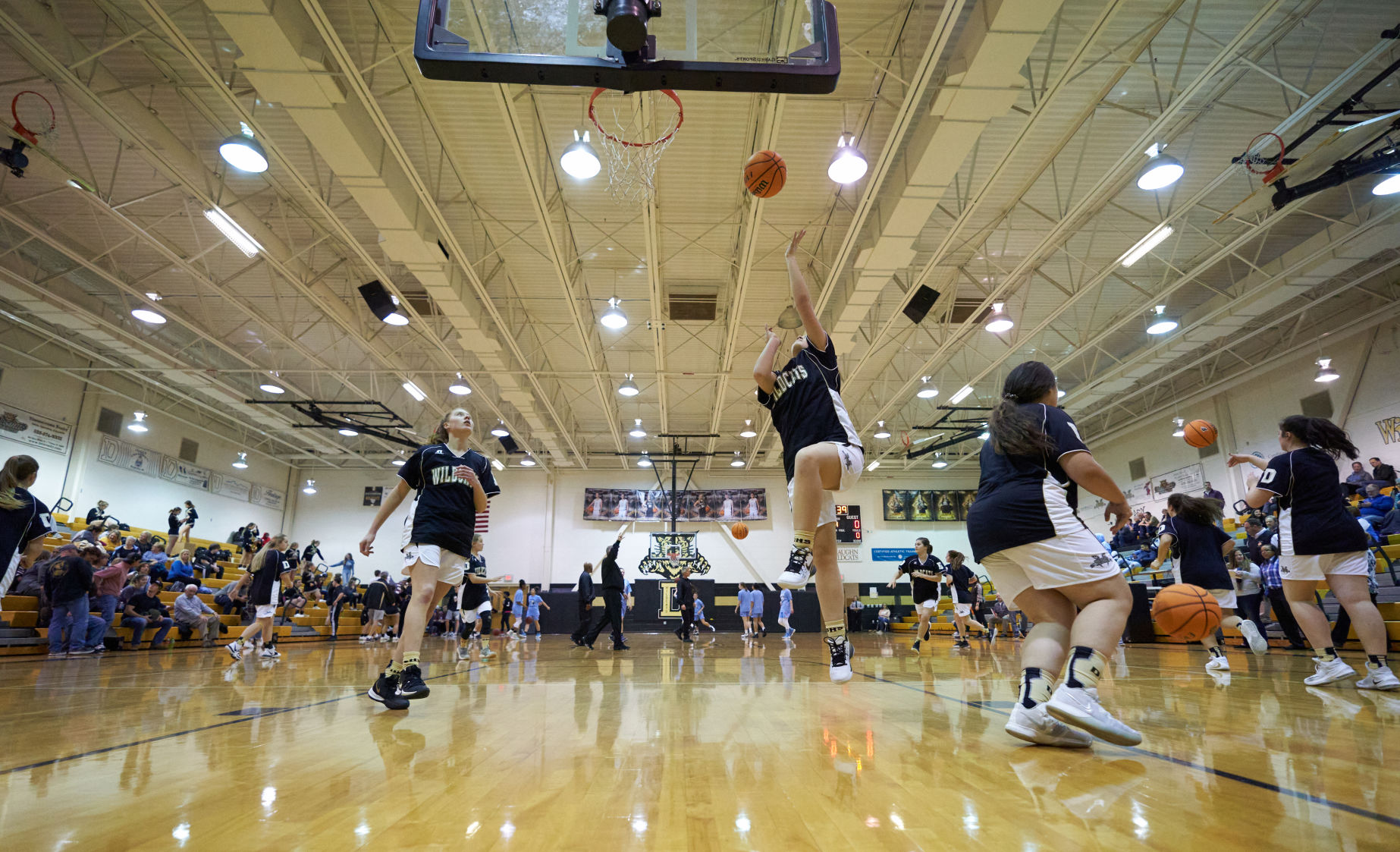 200103 DHS BBALL 35.jpg